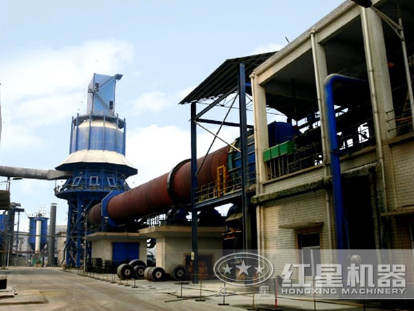 水泥厂设备身缠运行现场实拍